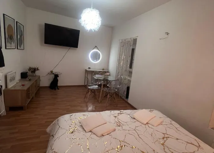Shalimar Navona Apartment *